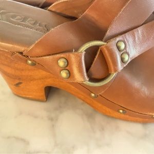 EUC Korks Debbi  Clogs